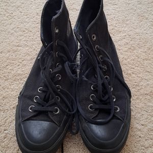 Black High-top Converse